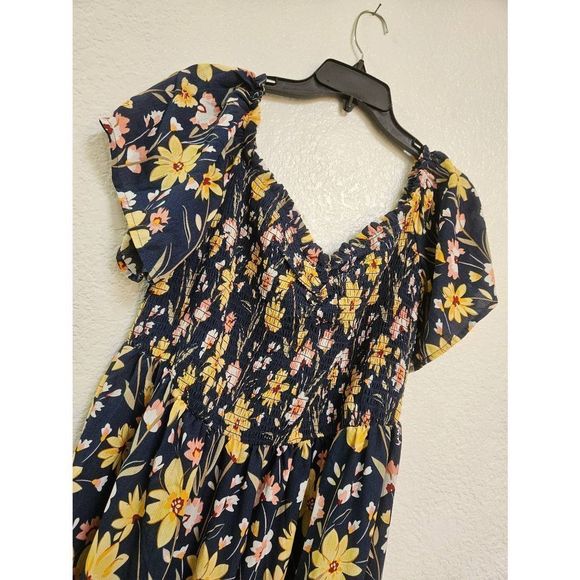 NEW Nevena Rae Midnight Blue Floral Dress Juniors Size 2X Plus Size Smocked - Picture 2 of 7